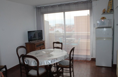 Port-la-Nouvelle Apartment | Apartment type 2 PORT LA NOUVELLE 300 m from the beach.