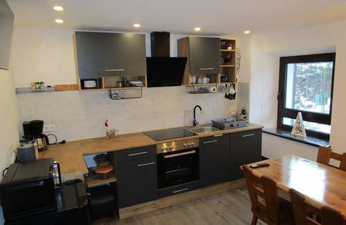 Baerenstein Apartment | Apartment "Unit 1" with Mountain View, Private Garden, and Wi-Fi
