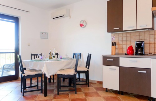 Milohnici Apartment | Apartment Urdih by Interhome