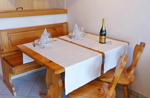 Bivio Apartment | Apartment Utoring Plaz 030 by Interhome
