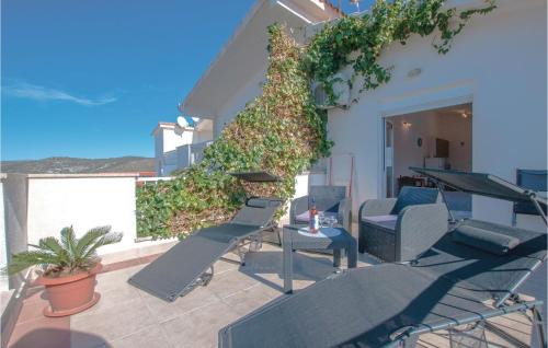 Razanj Apartment | Apartment Uvala Mezaroca Bb Croatia