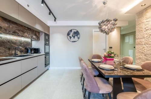 City Center Apartment | Apartment Val di Sole II