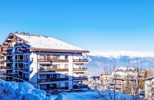Saint-Pierre-de-Clages Apartment | Apartment Valaisia 35A by Interhome