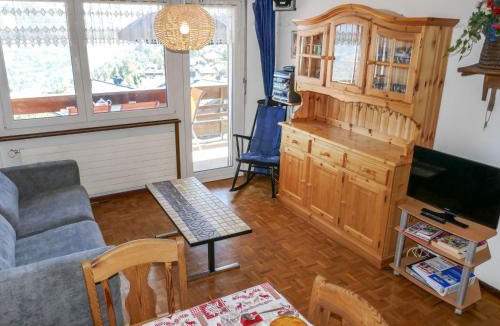 Saint-Pierre-de-Clages Apartment | Apartment Valaisia 44b by Interhome
