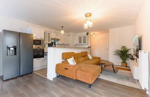 Argenteuil Apartment | Apartment Valdargent