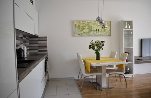 Komolac Apartment | Apartment Vapor - Two Bedroom Apartment with Balcony