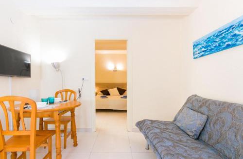 Almadraba-Canyelles Apartment | Apartment Velazquez-3 by Interhome