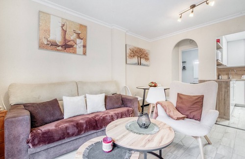 La Mata Apartment | Apartment 'Verano Azul' with Shared Pool, Wi-Fi and Air Conditioning