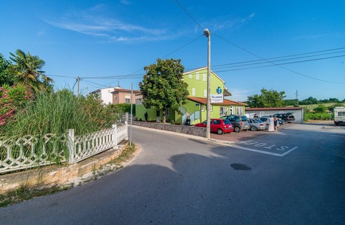 Vrvari Apartment | Apartment Vet-Centar No.2 with Balcony