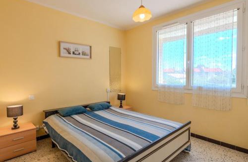 Saint-Pierre-la-Mer Apartment | Apartment Vicente by Interhome