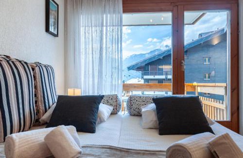 Saint-Pierre-de-Clages Apartment | Apartment Victoria 1 B1 by Interhome