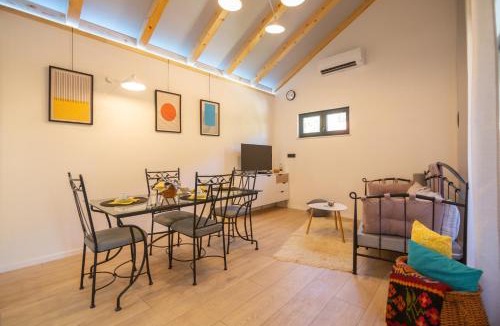Komiza Apartment | Apartment Vijula - central with private parking