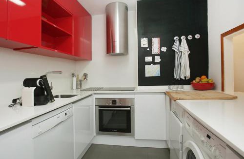 La Vila Olimpica del Poblenou Apartment | Apartment Vila Olimpica Pamplona by Interhome
