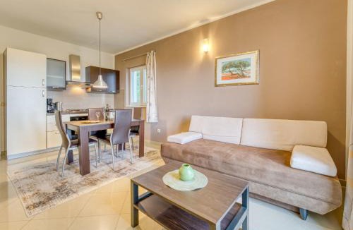 Brsec Apartment | Apartment Villa Tara-2 by Interhome
