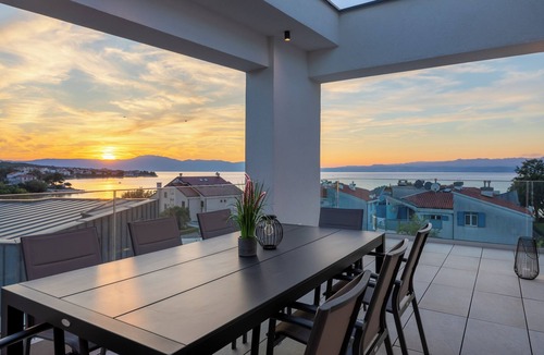 Vantacici Apartment | Apartment Villa Z - 4 without swimming pool (Kvarner - Malinska)