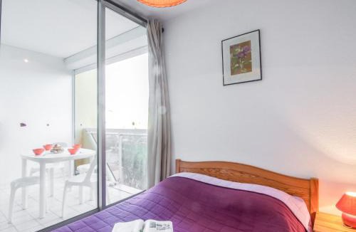 Le Grau-Du-Roi Apartment | Apartment Voiles d'Or-Gênois-1 by Interhome
