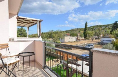 Pirovac Apartment | Apartment Vransko (122231-A1) - Kašić