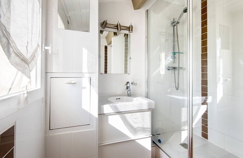 Marais Poitevin Apartment | Apartment VUE MER with swimming pool access