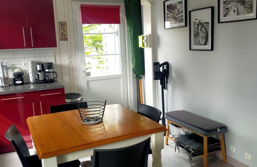 Barneville-Carteret Apartment | Apartment with terrace 150 m from the beach, secure parking