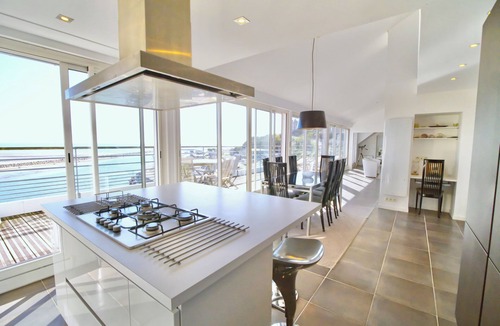 Barneville-Carteret Apartment | Apartment with Sea View