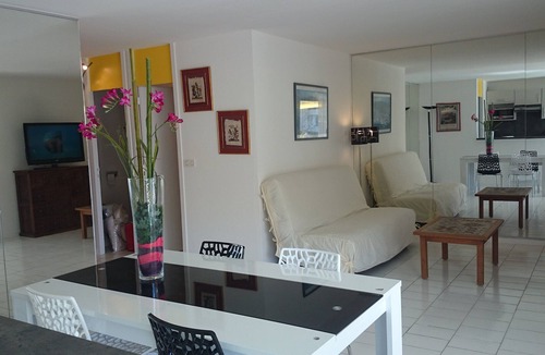 La Cote Radieuse Apartment | Apartment waterfront luxury building Canet Sud, parking and WIFI access