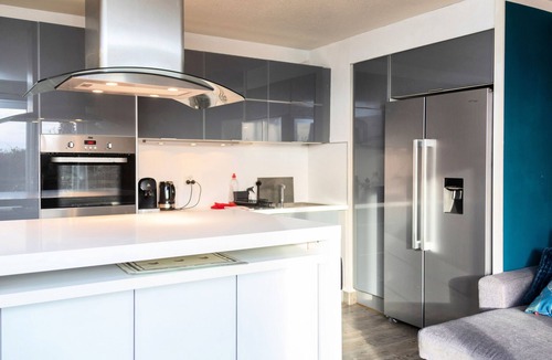 Les Hauts de Canet Apartment | Apartment with terrace and views of the Pyrenees