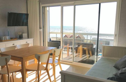 Hardelot-Plage Apartment | Apartment with balcony on the seafront