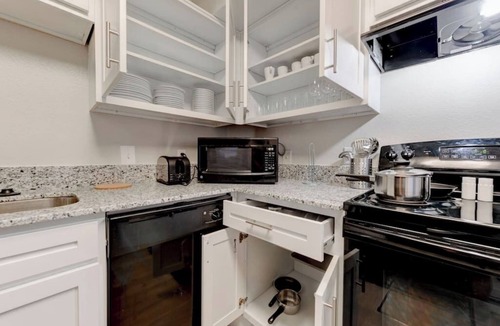 Pleasant Valley Apartment | Apartment w/pool & hot tub, pet-friendly