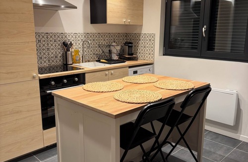 La Couture Boussey Apartment | Apartment with terrace ideal for travellers