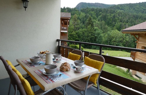 Saint-Jean-de-Sixt Apartment | Apartment with balcony, village centre.