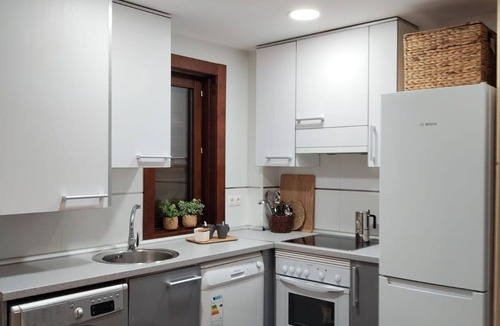 Castiello de Jaca Apartment | Apartment with Garden and Parking in Castiello de Jaca