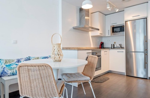 Roques Daurades Apartment | Apartment with pool and paddle tennis 100m beach