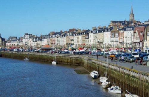 Pays d'Auge Apartment | Apartment with magnificent coastal views.