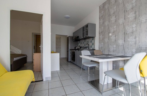 Murter Apartment | Apartment with 2 bedrooms, terrace with sea view, right on the beach