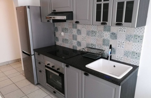 Murter Apartment | Apartment with 2 bedrooms, terrace with sea view, right on the beach