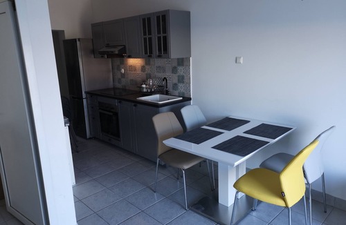 Murter Apartment | Apartment with 2 bedrooms, terrace with sea view, right on the beach