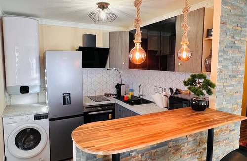 Les Cevennes Apartment | Apartment with 2 large bedrooms