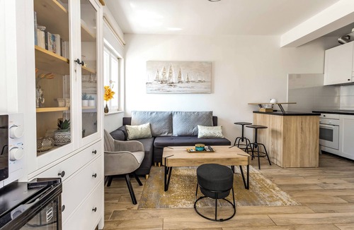 Bacvice Apartment | Apartment with a Terrace and Free Parking - Beach Nearby
