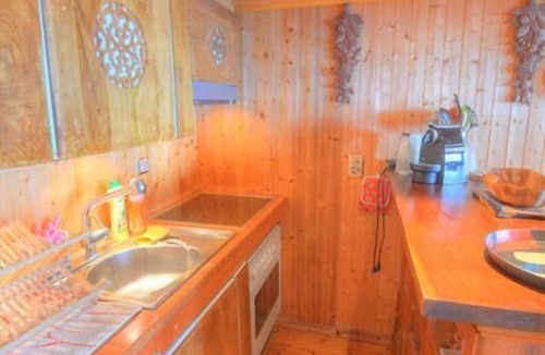 Anzere Apartment | Apartment with an entrance corridor, 1 bedroom with a double bed, 1 bedroom with 2 single beds,1 dou