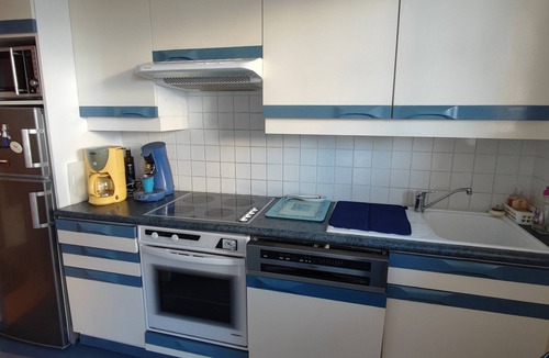 Le Pouliguen Apartment | Apartment with Balcony and Private Parking