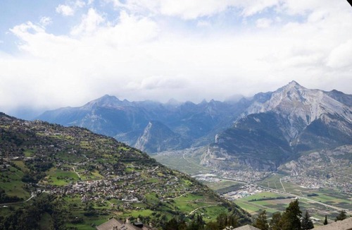 Salins Apartment | Apartment with balcony views of Nendaz