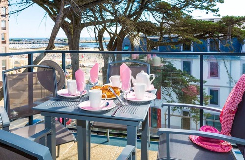 Pornichet Apartment | Apartment with balcony or terrace near beach