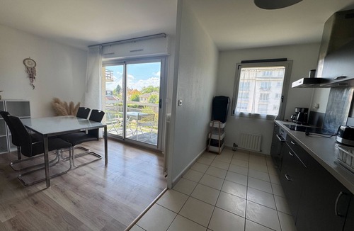 La Pierre-Heuze Apartment | Apartment with balconies close to beaches