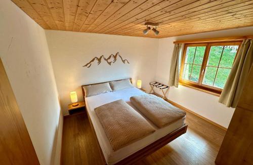 Kublis Apartment | Apartment with Balcony & Mountain View