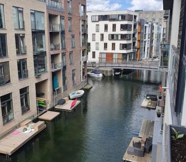 Sydhavnen Apartment | Apartment with canal view