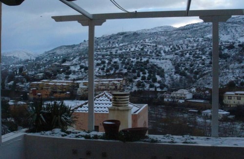 Pinos Genil Apartment | Apartment with caracter