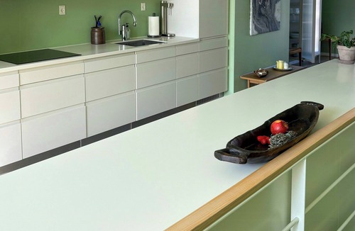 Sydhavnen Apartment | Apartment with design classics in Sydhavn
