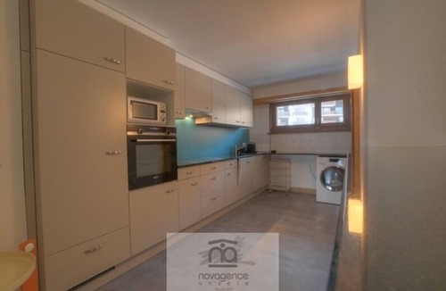 Anzere Apartment | Apartment with entrance, 2 bedrooms with 2 single beds each, 1 bathroom and 1 separate WC. Very big