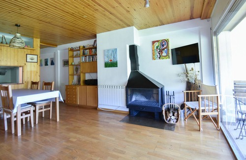 Esterri D'Aneu House | Apartment with Views of Esterri d'Àneu