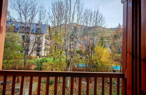 Pla de l'Ermita Apartment | Apartment with large garden - Isard 1